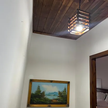 Yuri Apartamento Gjirokastër